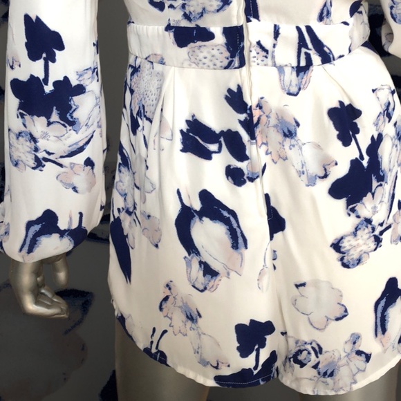 Floral Charlotte Russe Short Romper - Picture 9 of 9